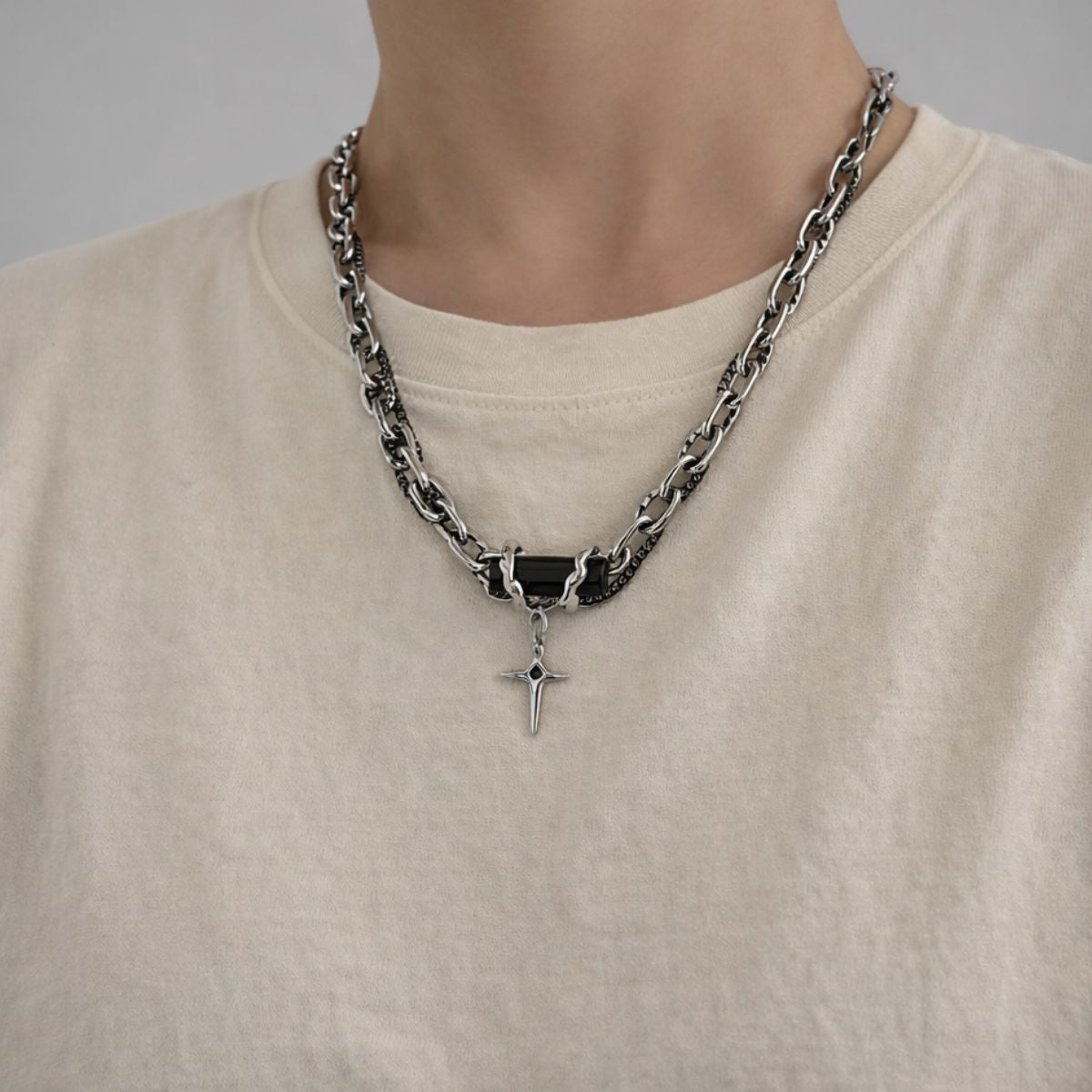 BLACK CROSS LINK NECKLACE