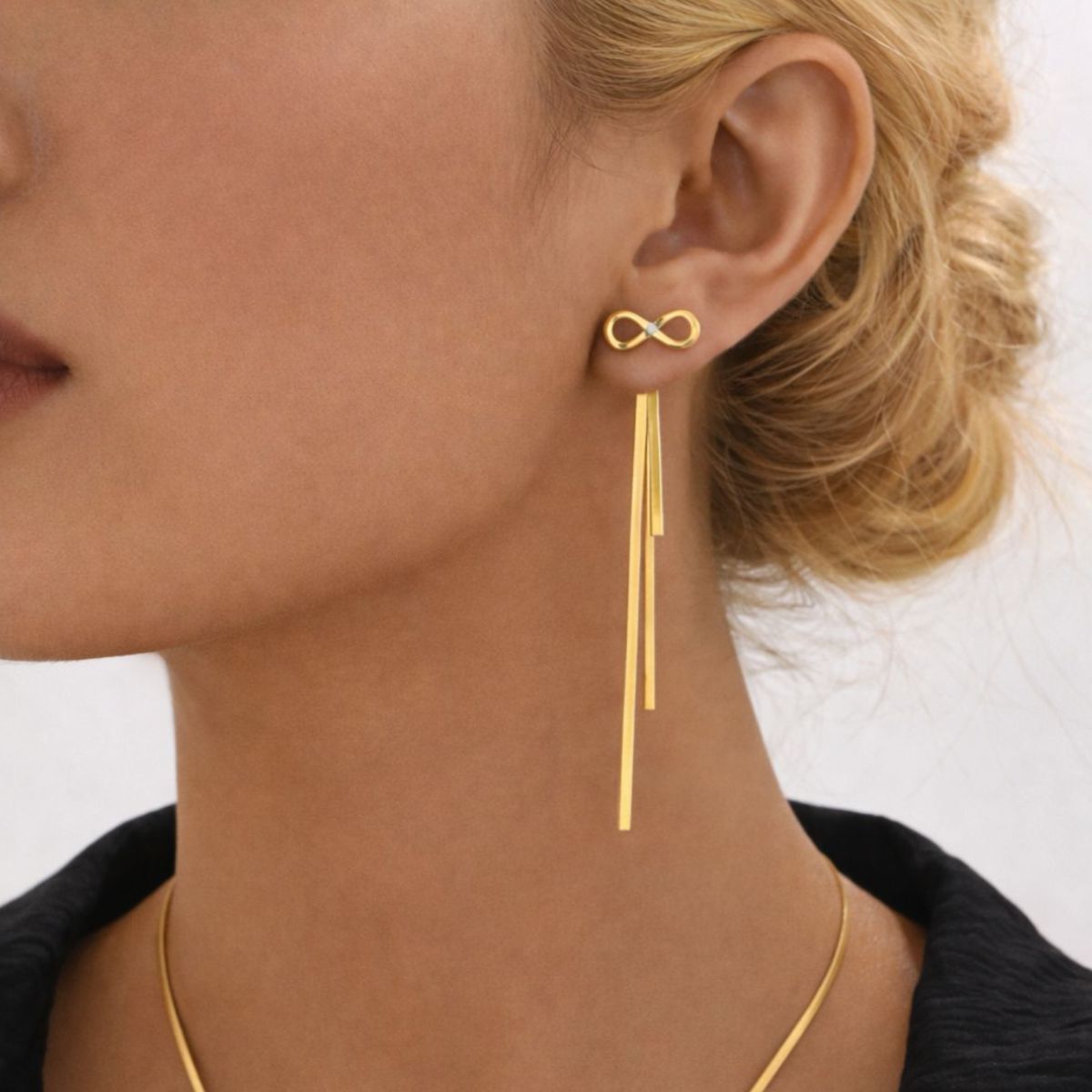 Bow Chain Drop Earring